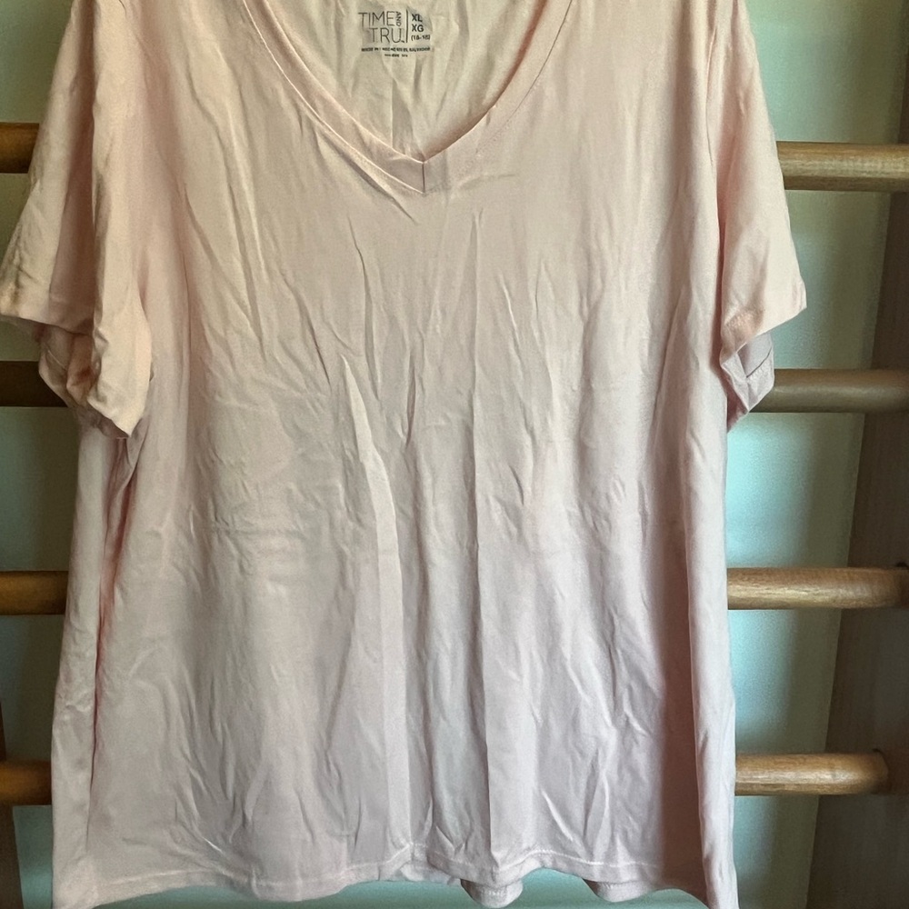 Time and Tru Pink Relaxed Short Sleeve Tee